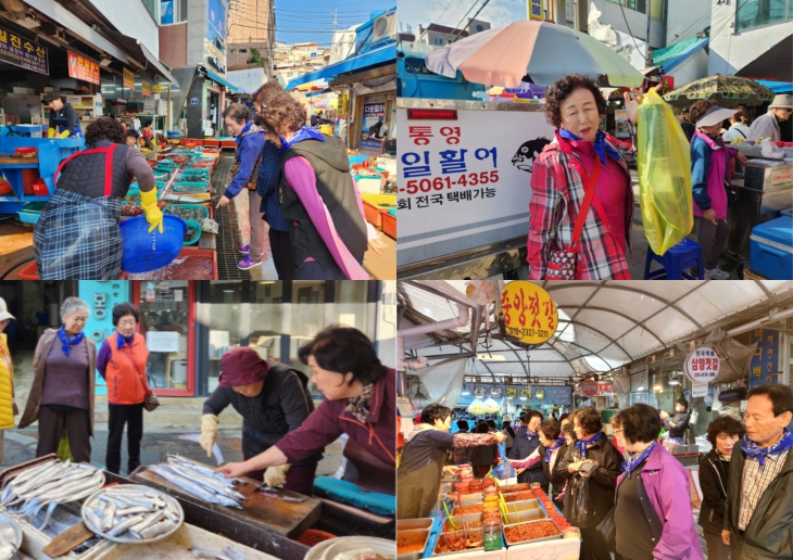 통영시장에서 해산물을 구입하고 있다.